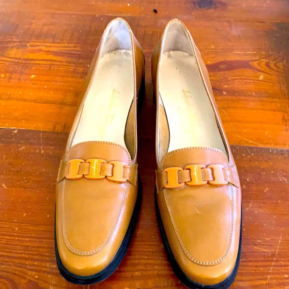 Salvatore Ferragamo flats.  stunning!  Very gently worn
